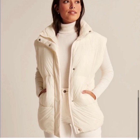 Abercrombie & Fitch Jackets & Blazers - A&F Oversized Vegan Leather Quilted Vest